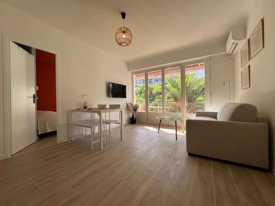 Magnifique T2 Proche Mer Et Ville Refait A Neuf Avec Terrasse 芒通 外观 照片