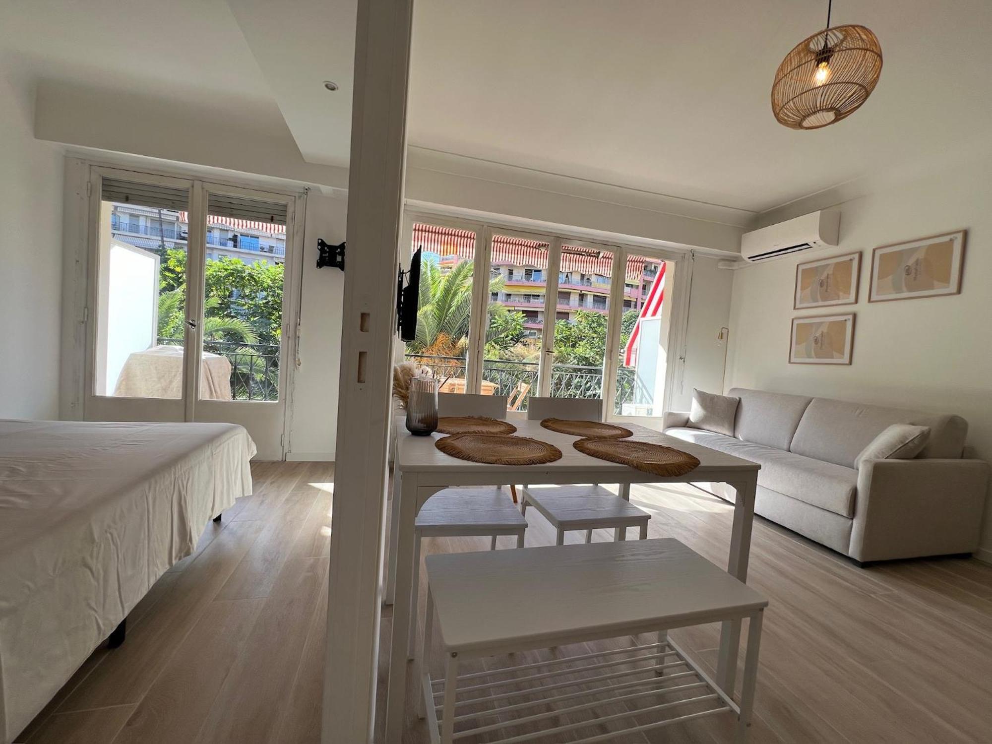 Magnifique T2 Proche Mer Et Ville Refait A Neuf Avec Terrasse 芒通 外观 照片